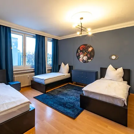 Aufzug Balkon 75m2 Zentral