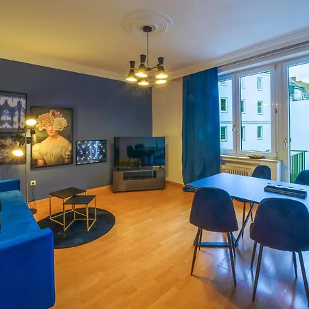 Aufzug Balkon 75m2 Zentral