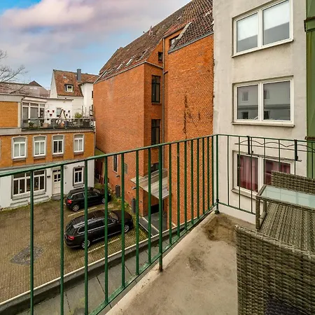 Apartment Aufzug Balkon 75m2 Zentral *